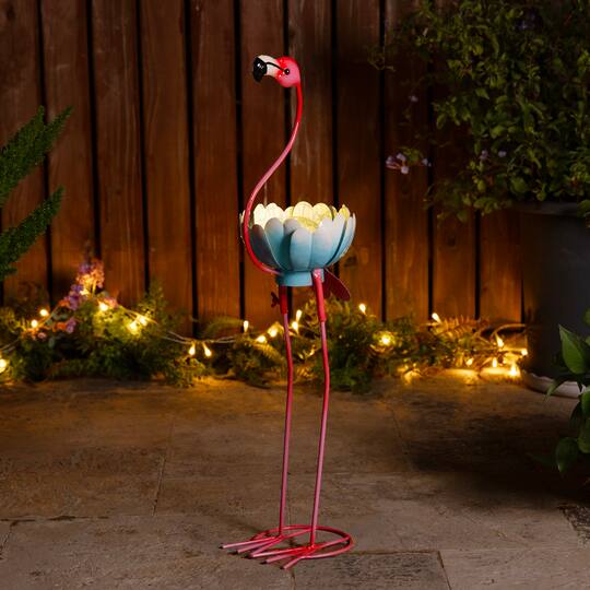 Glitzhome® 26.25" Metal Solar Standing Flamingo Garden Statue